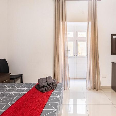 Superbly Located Cosy 2-Bedroom Apartment Valletta Zewnętrze zdjęcie